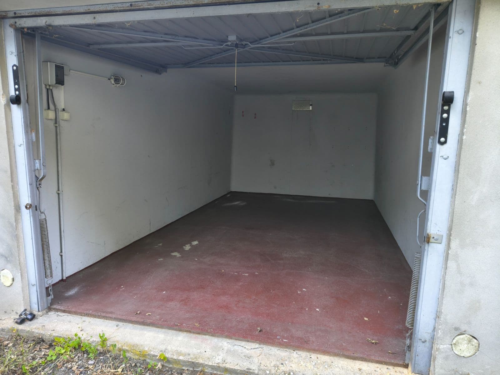 Prenájom garáže 19 m², U Potůčku, Liberec, Liberecký kraj Prenájom garáže 19 m², U Potůčku, Liberec, Liberecký kraj