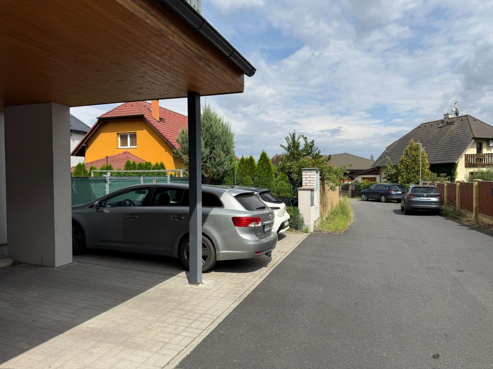Predaj bytu 3-izbový 55 m², Šípková, Mukařov, Středočeský kraj Predaj bytu 3-izbový 55 m², Šípková, Mukařov, Středočeský kraj