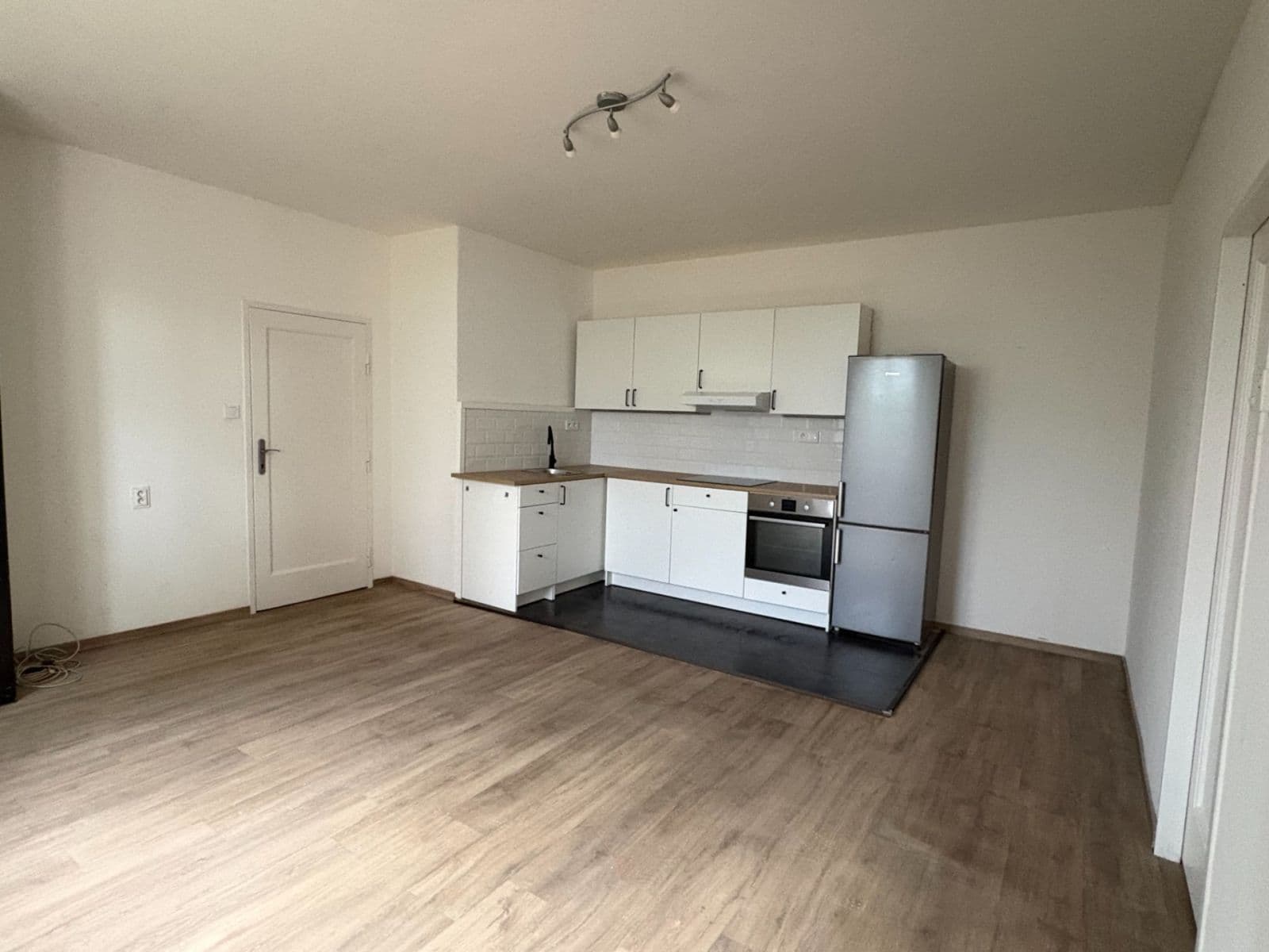 Prenájom bytu 2-izbový 45 m², Evropská, Praha, Praha Prenájom bytu 2-izbový 45 m², Evropská, Praha, Praha