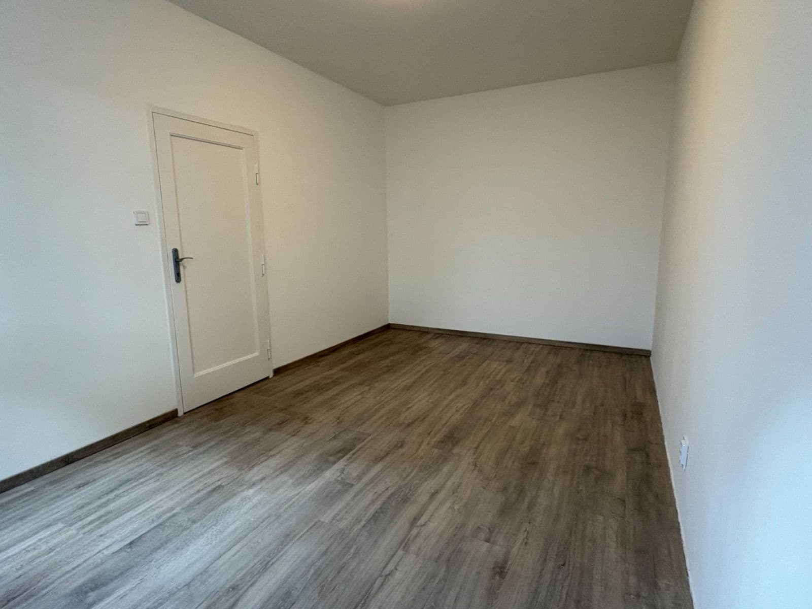 Prenájom bytu 2-izbový 45 m², Evropská, Praha, Praha Prenájom bytu 2-izbový 45 m², Evropská, Praha, Praha