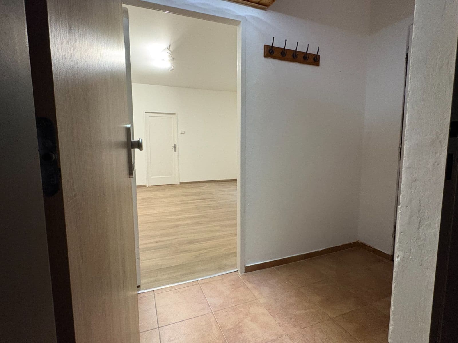 Prenájom bytu 2-izbový 45 m², Evropská, Praha, Praha Prenájom bytu 2-izbový 45 m², Evropská, Praha, Praha