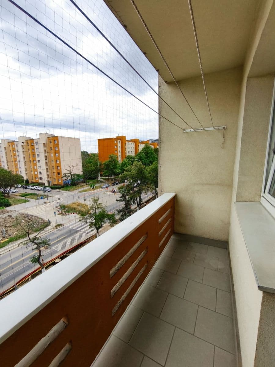 Prenájom bytu 2-izbový 55 m², Počernická, Praha, Praha Prenájom bytu 2-izbový 55 m², Počernická, Praha, Praha