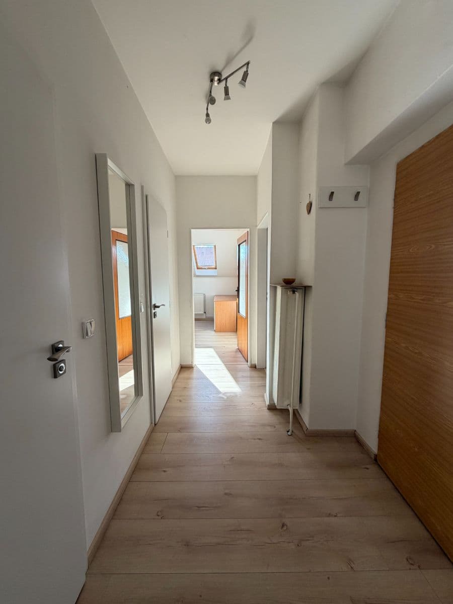 Prenájom bytu 3-izbový 75 m², Teplická, Duchcov, Ústecký kraj Prenájom bytu 3-izbový 75 m², Teplická, Duchcov, Ústecký kraj