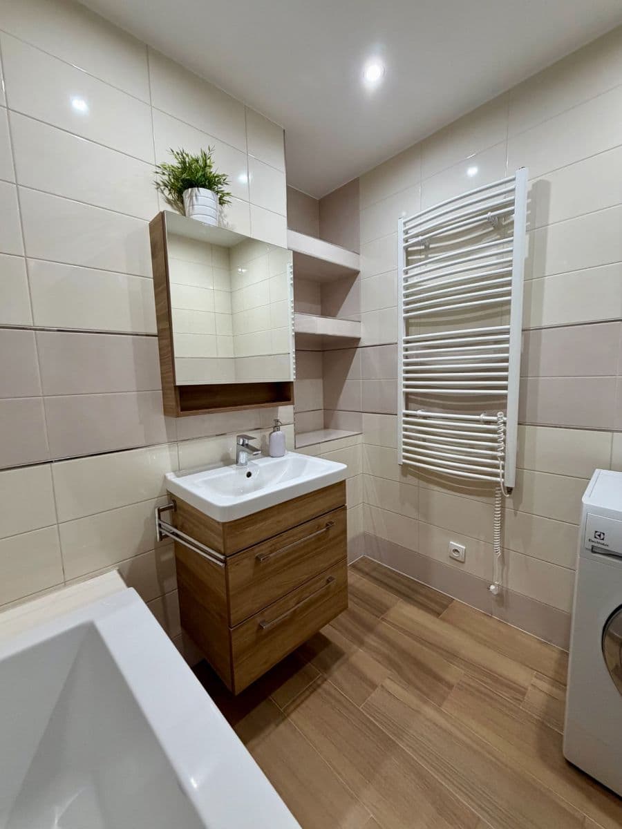 Prenájom bytu 3-izbový 75 m², Teplická, Duchcov, Ústecký kraj Prenájom bytu 3-izbový 75 m², Teplická, Duchcov, Ústecký kraj