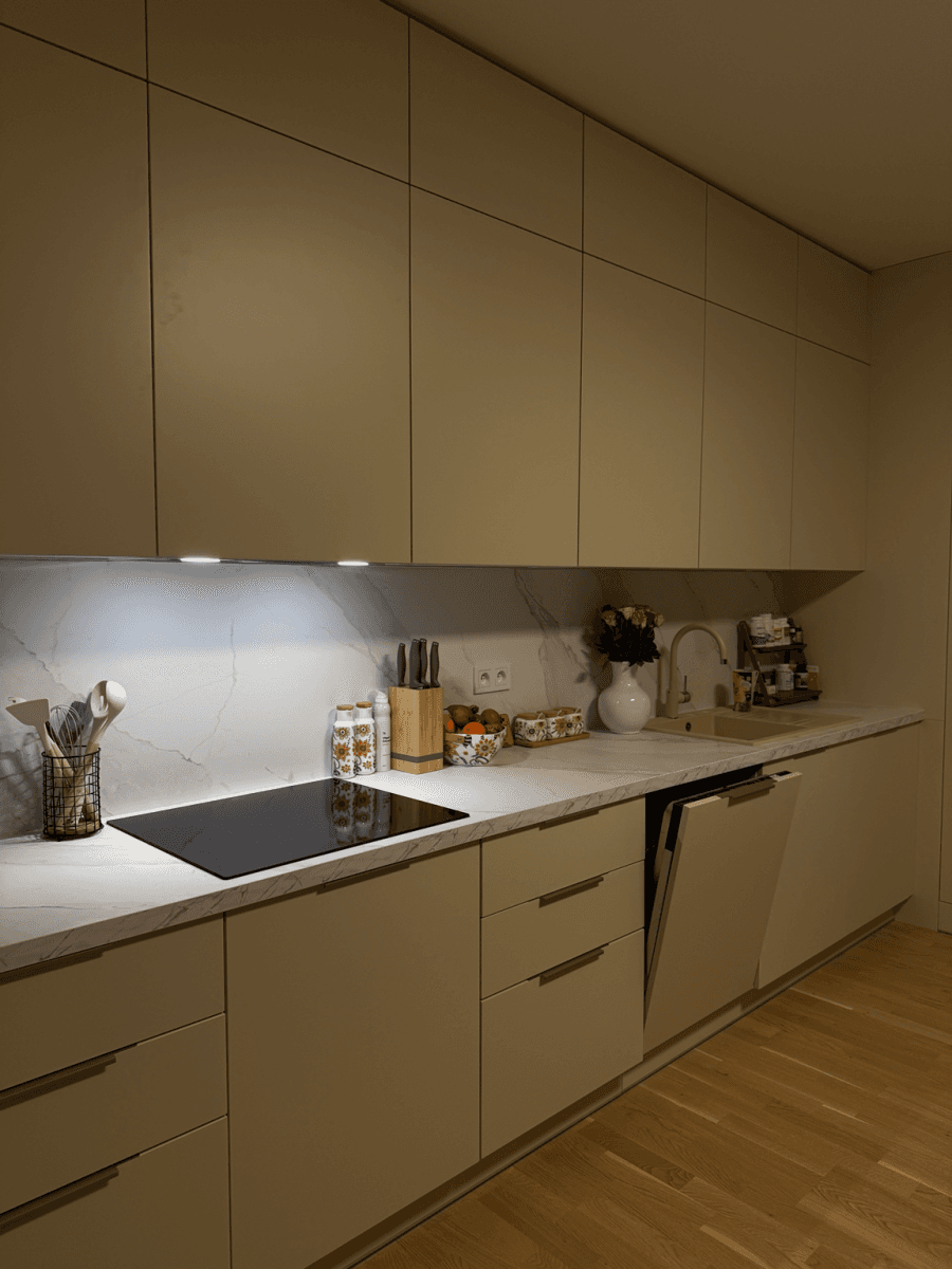 Prenájom bytu 3-izbový 92 m², Mezi Vodami, Praha, Praha Prenájom bytu 3-izbový 92 m², Mezi Vodami, Praha, Praha