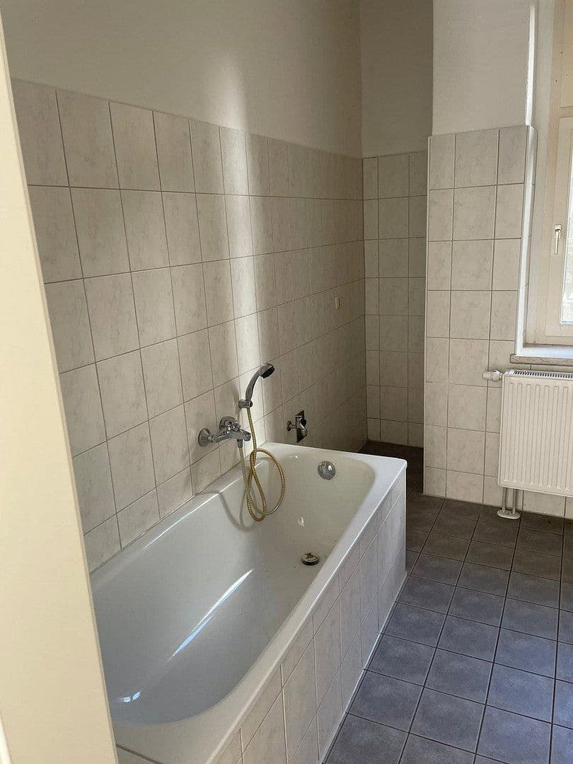 Prenájom bytu 2-izbový 68 m², Georg-Büchner-Straße 29, Gera, Durínsko Prenájom bytu 2-izbový 68 m², Georg-Büchner-Straße 29, Gera, Durínsko