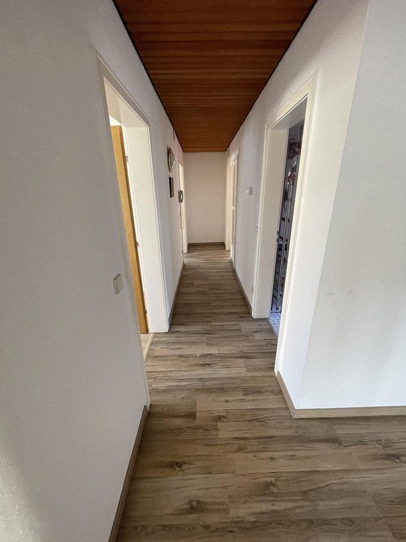 Prenájom bytu 5-izbový 120 m², Nürtingen, Bádensko-Wurttembersko Prenájom bytu 5-izbový 120 m², Nürtingen, Bádensko-Wurttembersko