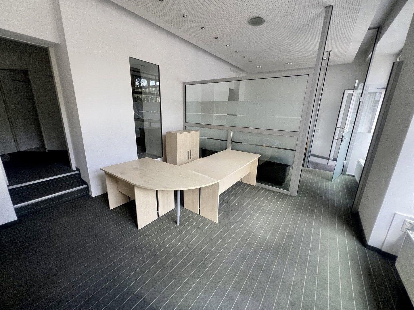 Prenájom kancelárie 58 m², München, Bavorsko Prenájom kancelárie 58 m², München, Bavorsko