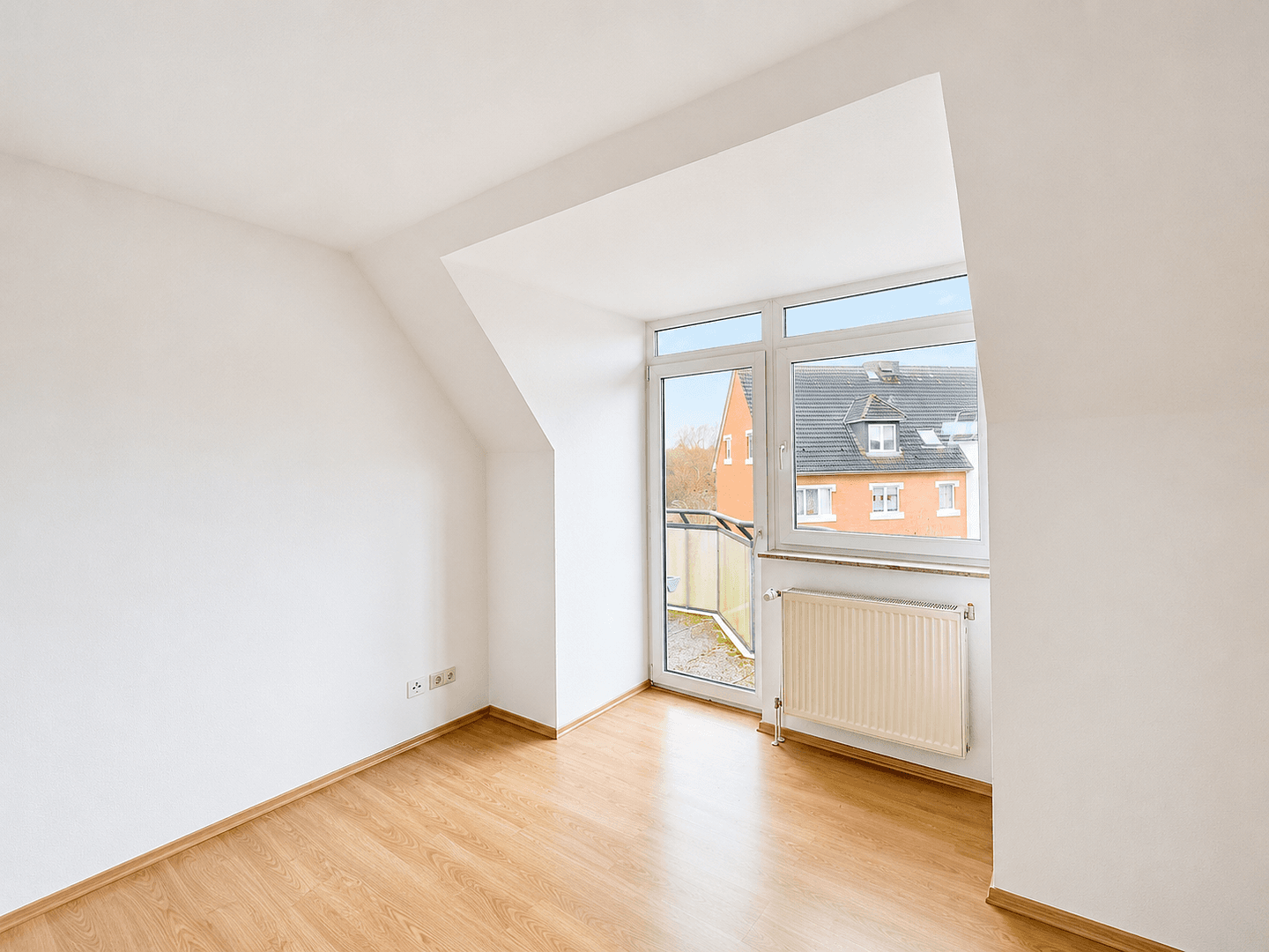 Prenájom bytu 3-izbový 79 m², Kieler Ring 35, Stralsund, Meklenbursko-Predpomoransko Prenájom bytu 3-izbový 79 m², Kieler Ring 35, Stralsund, Meklenbursko-Predpomoransko