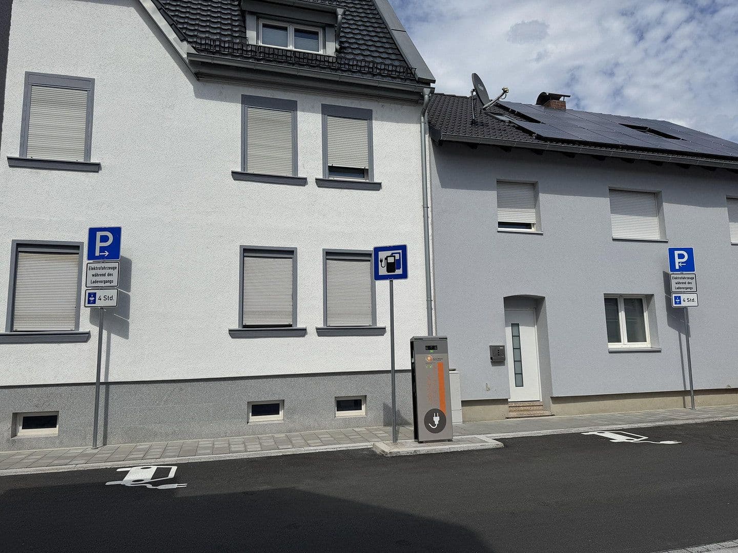 Prenájom bytu 1-izbový 41 m², Herzogenaurach, Bavorsko Prenájom bytu 1-izbový 41 m², Herzogenaurach, Bavorsko