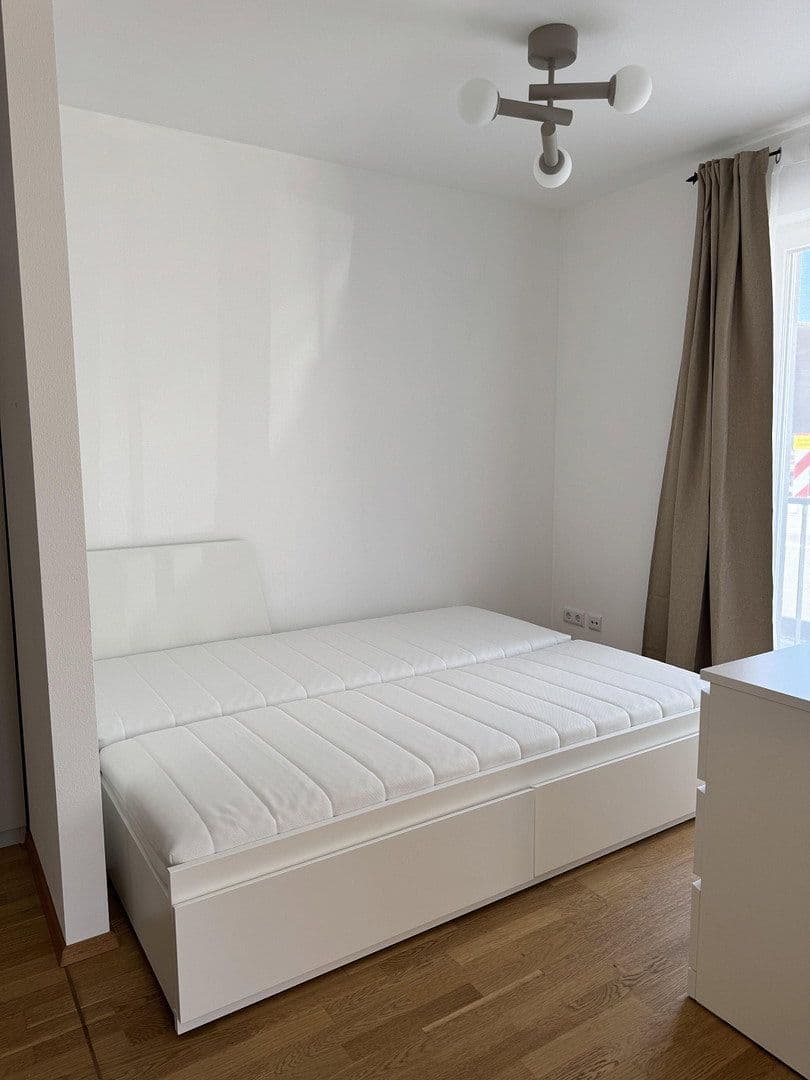 Prenájom bytu 1-izbový 41 m², Herzogenaurach, Bavorsko Prenájom bytu 1-izbový 41 m², Herzogenaurach, Bavorsko