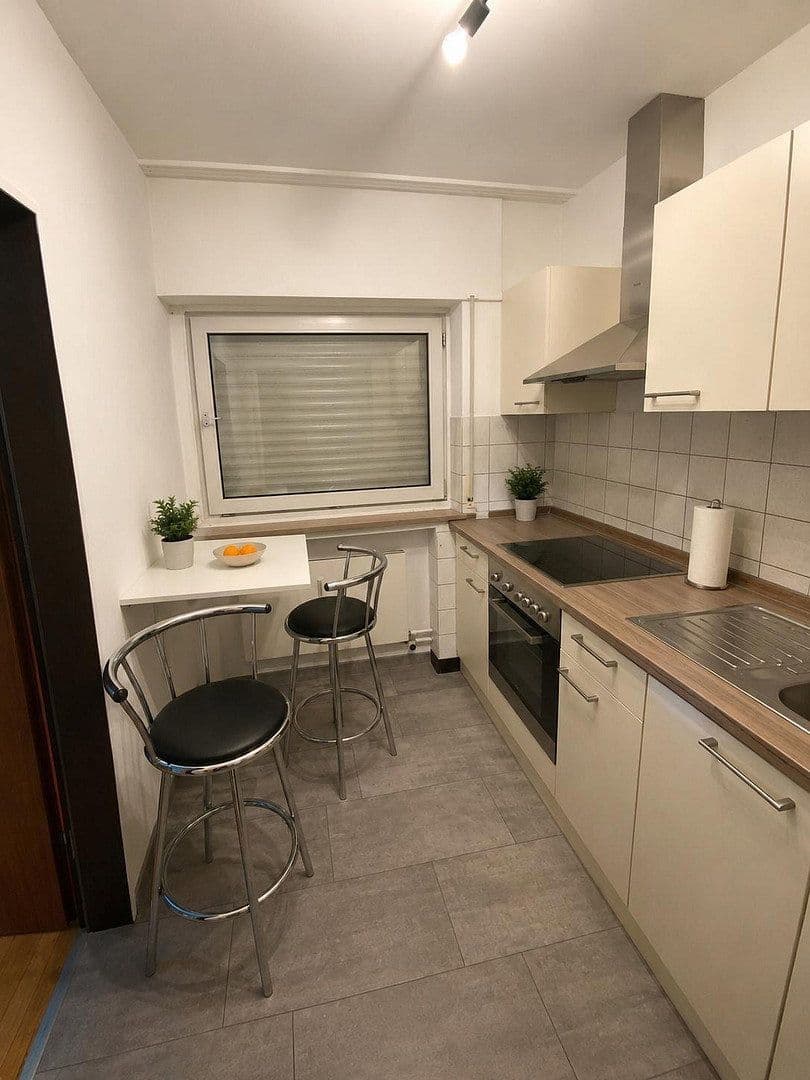 Prenájom bytu 1-izbový 50 m², Nelkenstraße 10, Bornheim, Severné Porýnie - Westfálsko Prenájom bytu 1-izbový 50 m², Nelkenstraße 10, Bornheim, Severné Porýnie - Westfálsko