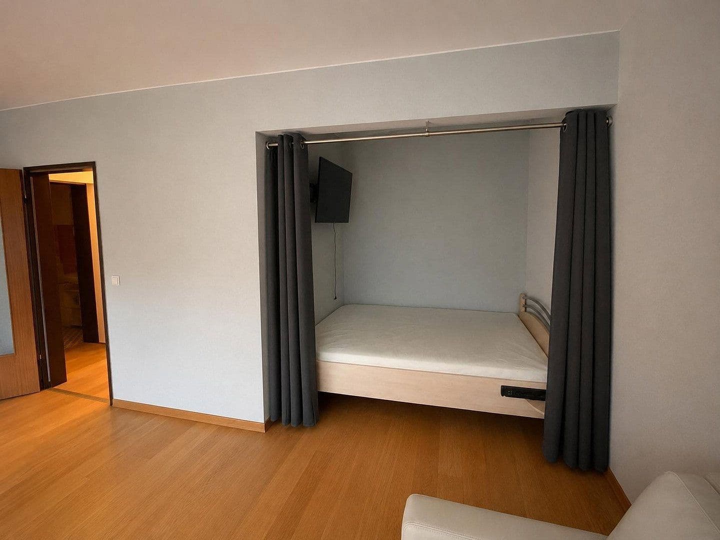 Prenájom bytu 1-izbový 50 m², Nelkenstraße 10, Bornheim, Severné Porýnie - Westfálsko Prenájom bytu 1-izbový 50 m², Nelkenstraße 10, Bornheim, Severné Porýnie - Westfálsko