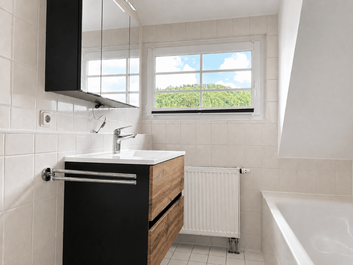 Prenájom bytu 3-izbový 95 m², Tailfingerstraße 1, Albstadt, Bádensko-Wurttembersko Prenájom bytu 3-izbový 95 m², Tailfingerstraße 1, Albstadt, Bádensko-Wurttembersko