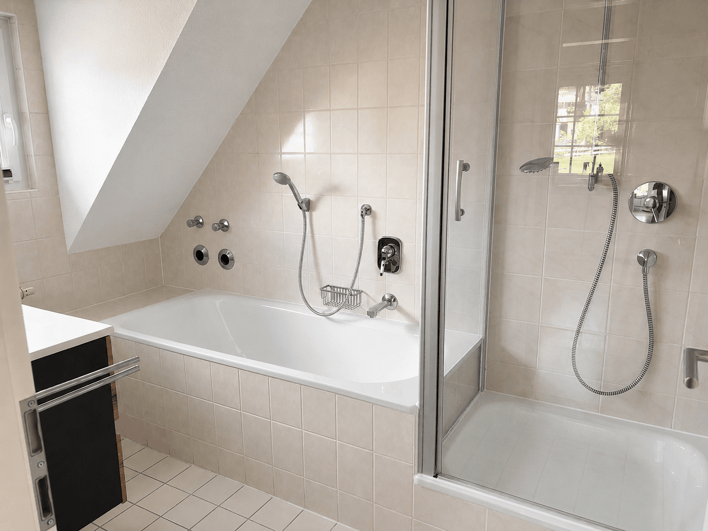 Prenájom bytu 3-izbový 95 m², Tailfingerstraße 1, Albstadt, Bádensko-Wurttembersko Prenájom bytu 3-izbový 95 m², Tailfingerstraße 1, Albstadt, Bádensko-Wurttembersko
