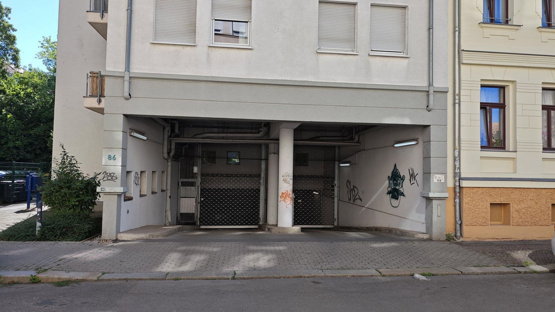 Predaj garáže, Schönbachstraße 86, Leipzig, Sasko Predaj garáže, Schönbachstraße 86, Leipzig, Sasko