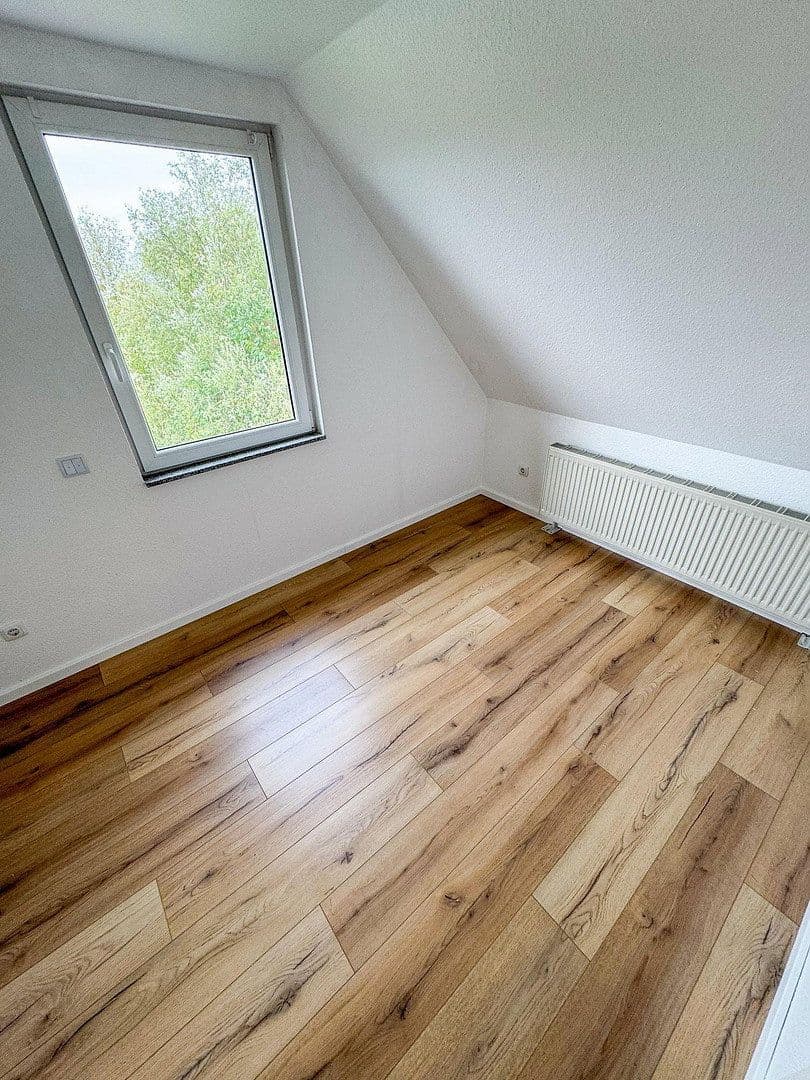 Prenájom bytu 3-izbový 87 m², Duffenterstr. 26, Stolberg, Severné Porýnie - Westfálsko Prenájom bytu 3-izbový 87 m², Duffenterstr. 26, Stolberg, Severné Porýnie - Westfálsko