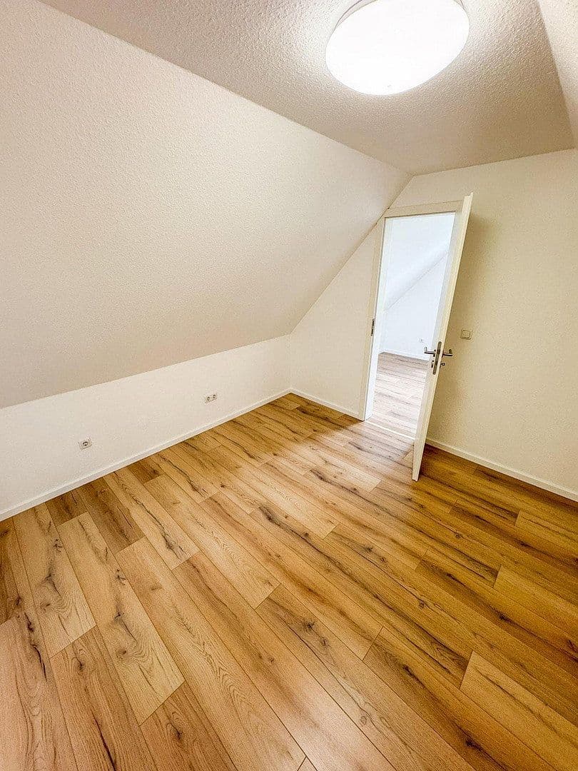 Prenájom bytu 3-izbový 87 m², Duffenterstr. 26, Stolberg, Severné Porýnie - Westfálsko Prenájom bytu 3-izbový 87 m², Duffenterstr. 26, Stolberg, Severné Porýnie - Westfálsko
