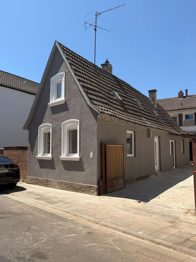 Predaj domu 86 m², pozemok 160 m², Bissmarkstr 23, Rülzheim, Porýnie-Falcko Predaj domu 86 m², pozemok 160 m², Bissmarkstr 23, Rülzheim, Porýnie-Falcko