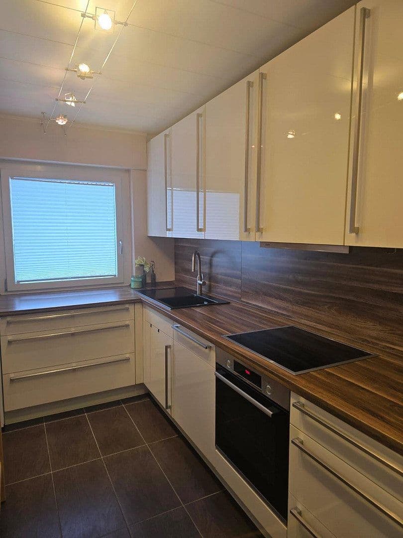 Predaj bytu 3-izbový 93 m², Niefern-Öschelbronn, Bádensko-Wurttembersko Predaj bytu 3-izbový 93 m², Niefern-Öschelbronn, Bádensko-Wurttembersko