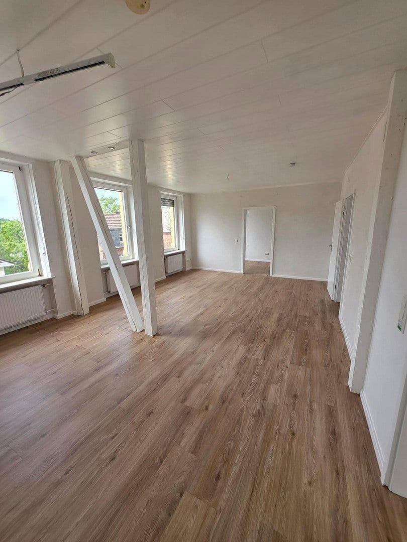 Prenájom bytu 4-izbový 75 m², Frankfurter Str. 19, Altenkirchen (Westerwald), Porýnie-Falcko Prenájom bytu 4-izbový 75 m², Frankfurter Str. 19, Altenkirchen (Westerwald), Porýnie-Falcko