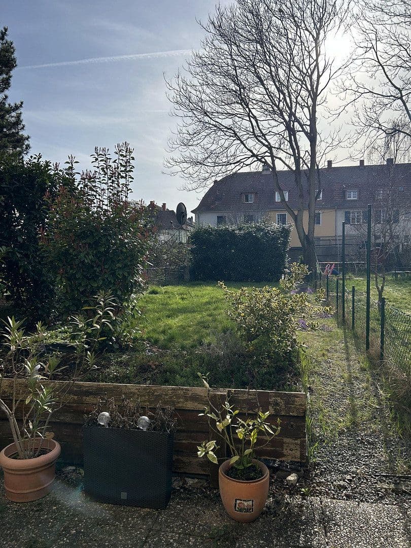 Predaj domu 95 m², pozemok 222 m², Ludwigshafen, Porýnie-Falcko Predaj domu 95 m², pozemok 222 m², Ludwigshafen, Porýnie-Falcko