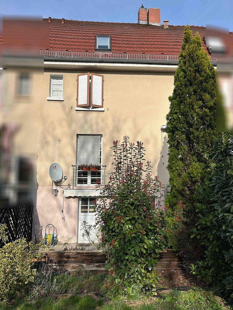 Predaj domu 95 m², pozemok 222 m², Ludwigshafen, Porýnie-Falcko Predaj domu 95 m², pozemok 222 m², Ludwigshafen, Porýnie-Falcko