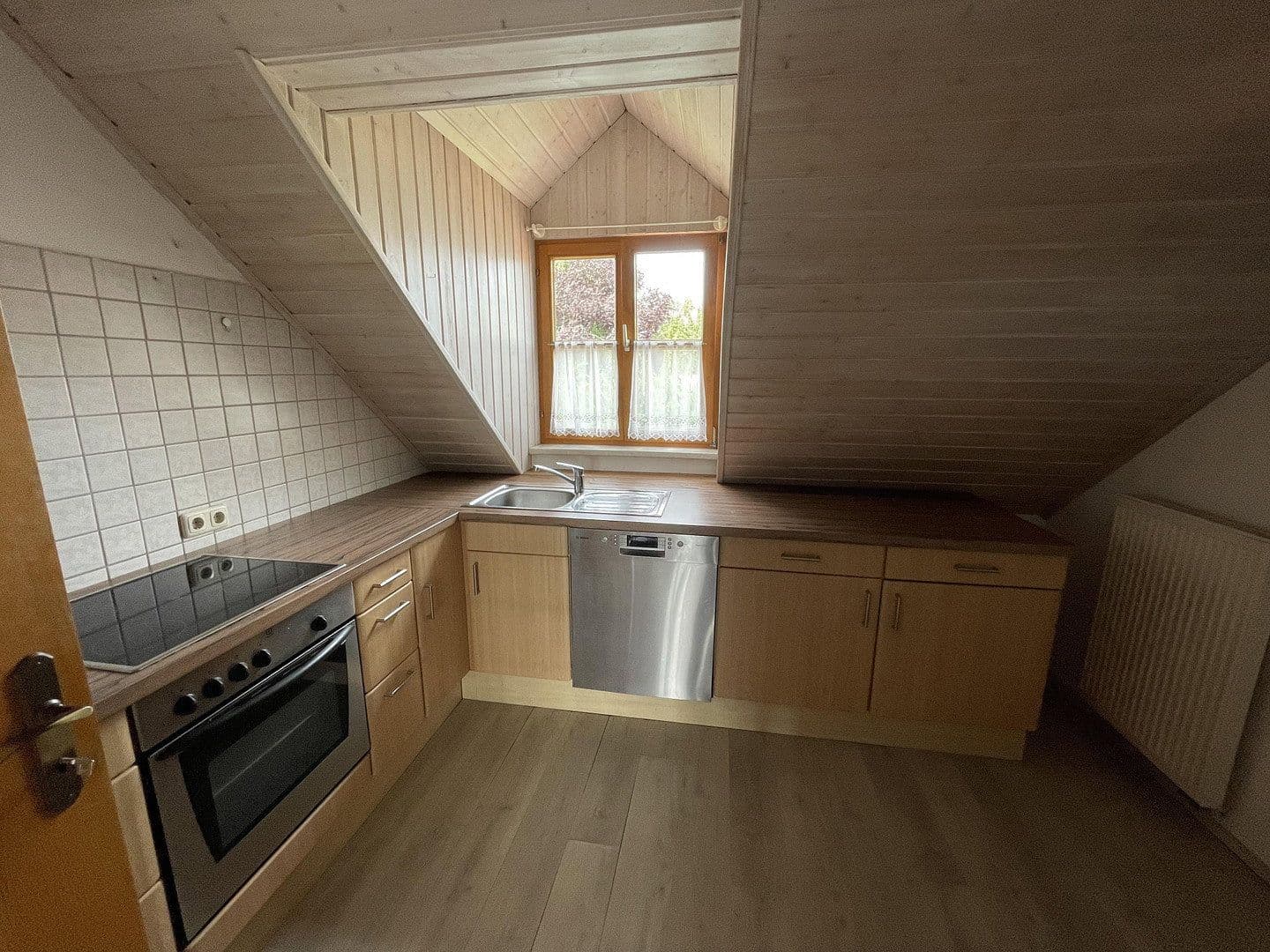 Prenájom bytu 3-izbový 80 m², Haag, Bavorsko Prenájom bytu 3-izbový 80 m², Haag, Bavorsko