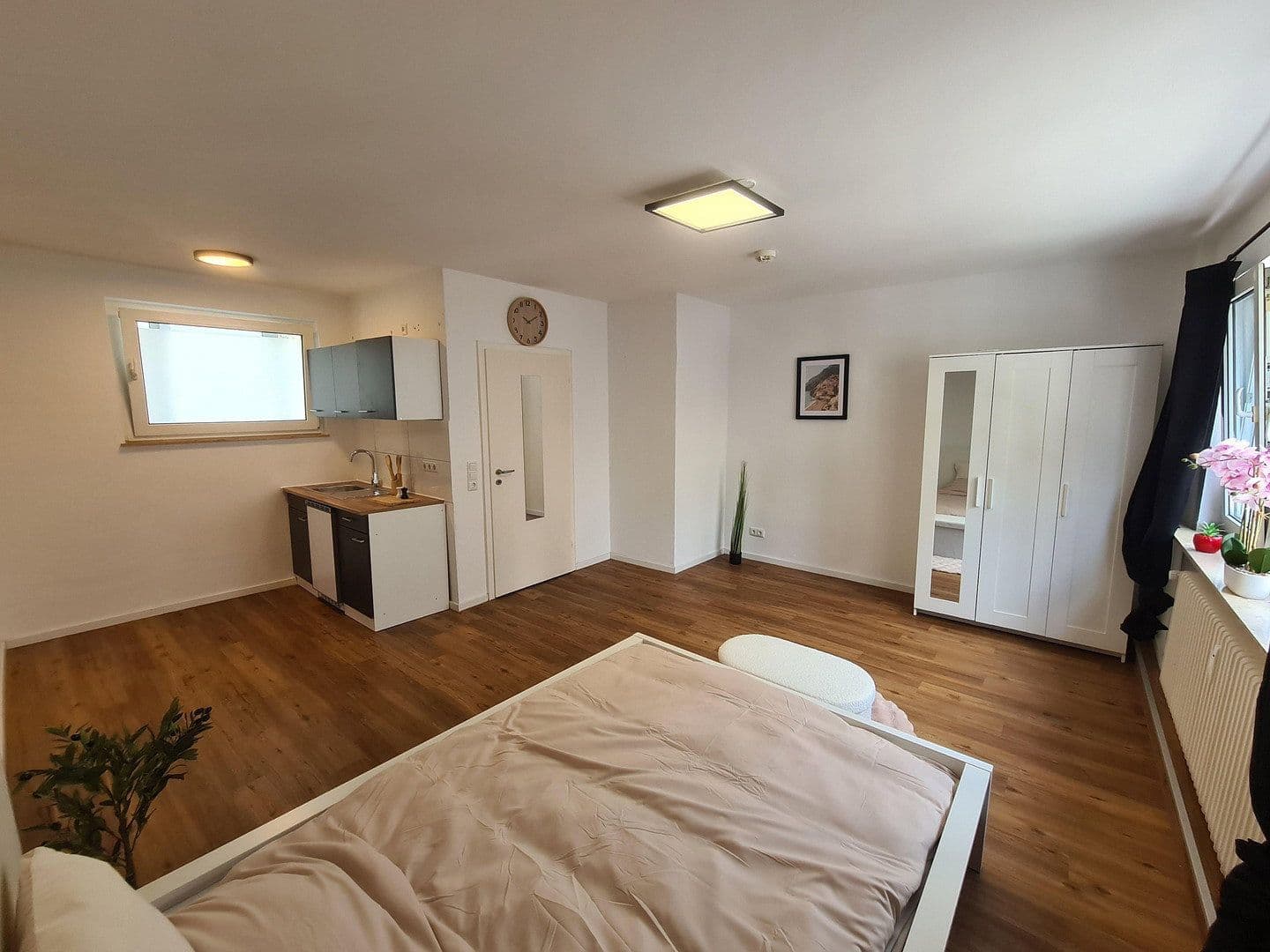 Prenájom bytu 1-izbový 27 m², Köln, Severné Porýnie - Westfálsko Prenájom bytu 1-izbový 27 m², Köln, Severné Porýnie - Westfálsko
