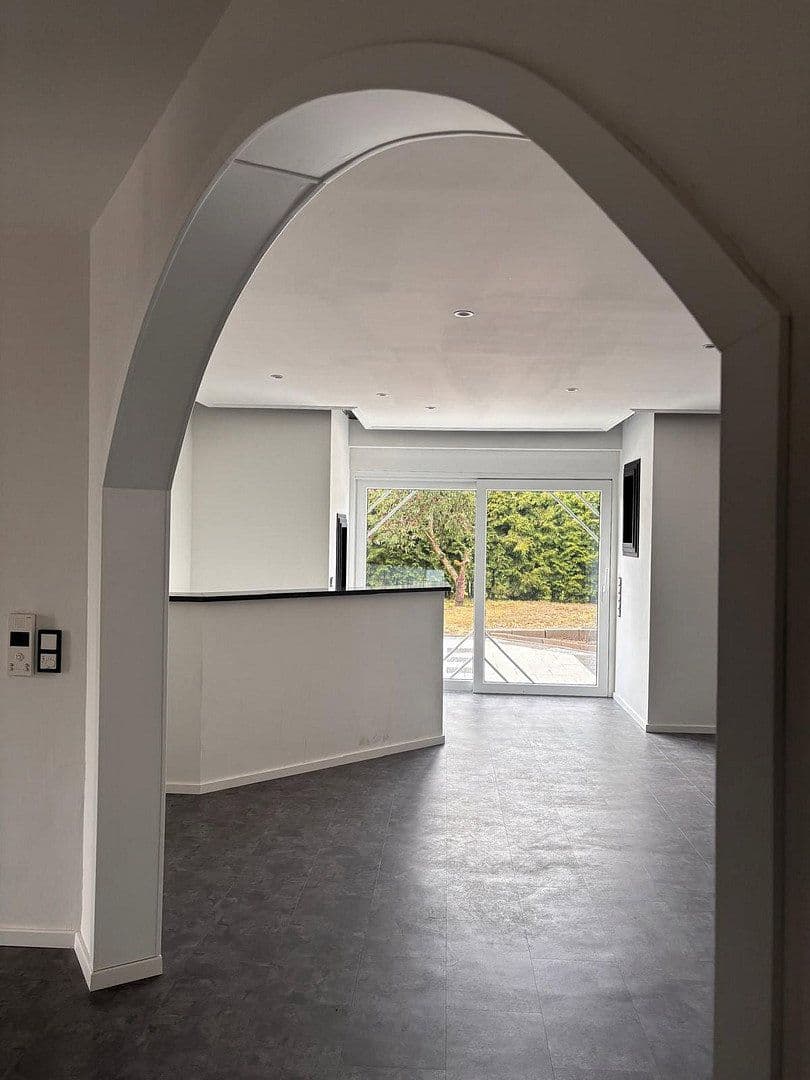 Predaj domu 220 m², pozemok 432 m², Rühen, Dolné Sasko Predaj domu 220 m², pozemok 432 m², Rühen, Dolné Sasko