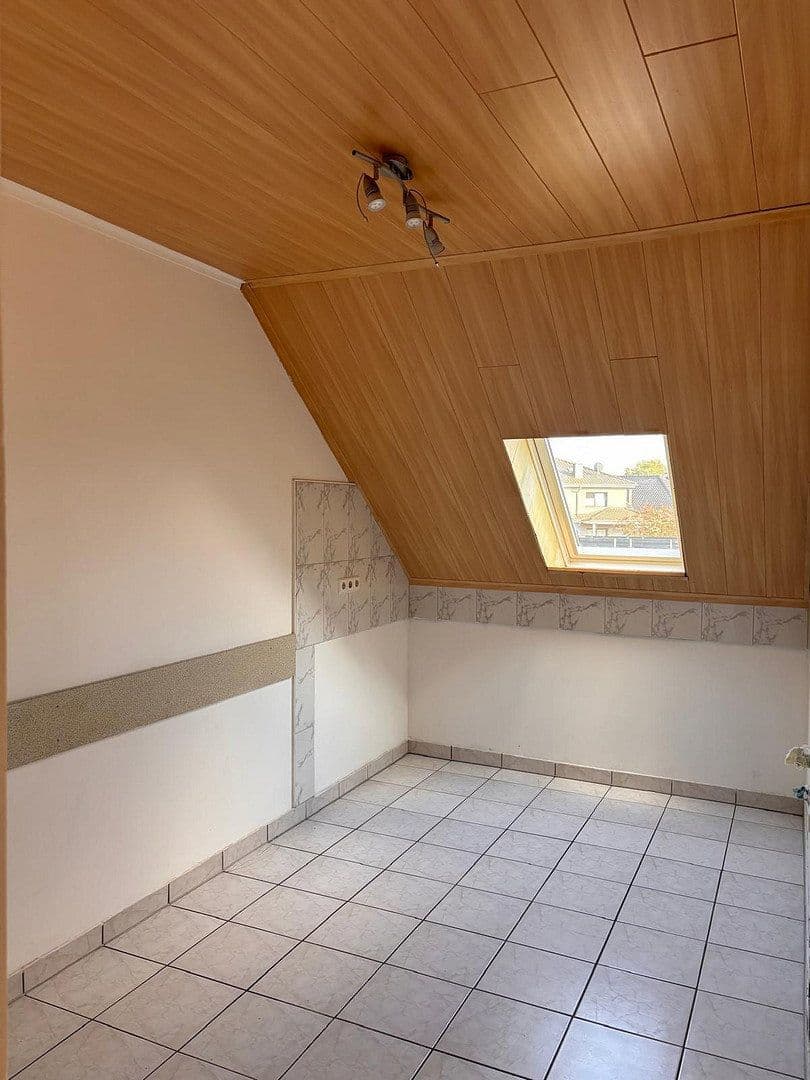 Predaj domu 220 m², pozemok 432 m², Rühen, Dolné Sasko Predaj domu 220 m², pozemok 432 m², Rühen, Dolné Sasko