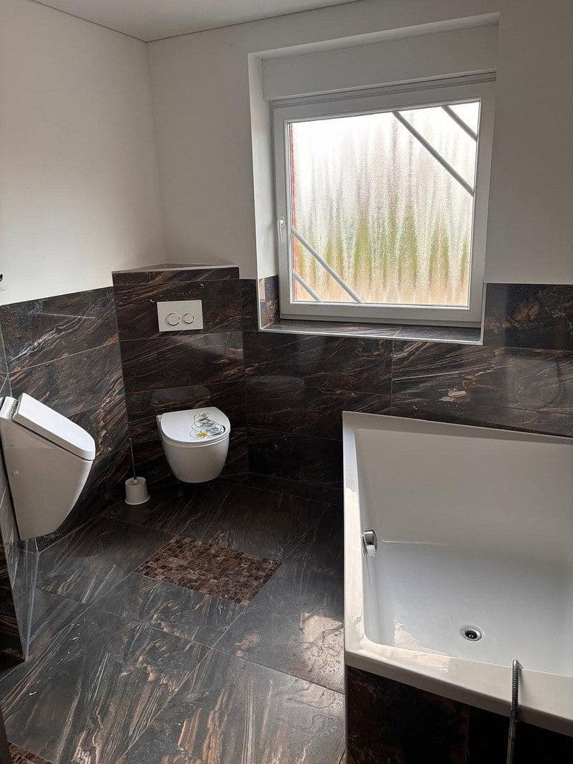 Predaj domu 220 m², pozemok 432 m², Rühen, Dolné Sasko Predaj domu 220 m², pozemok 432 m², Rühen, Dolné Sasko