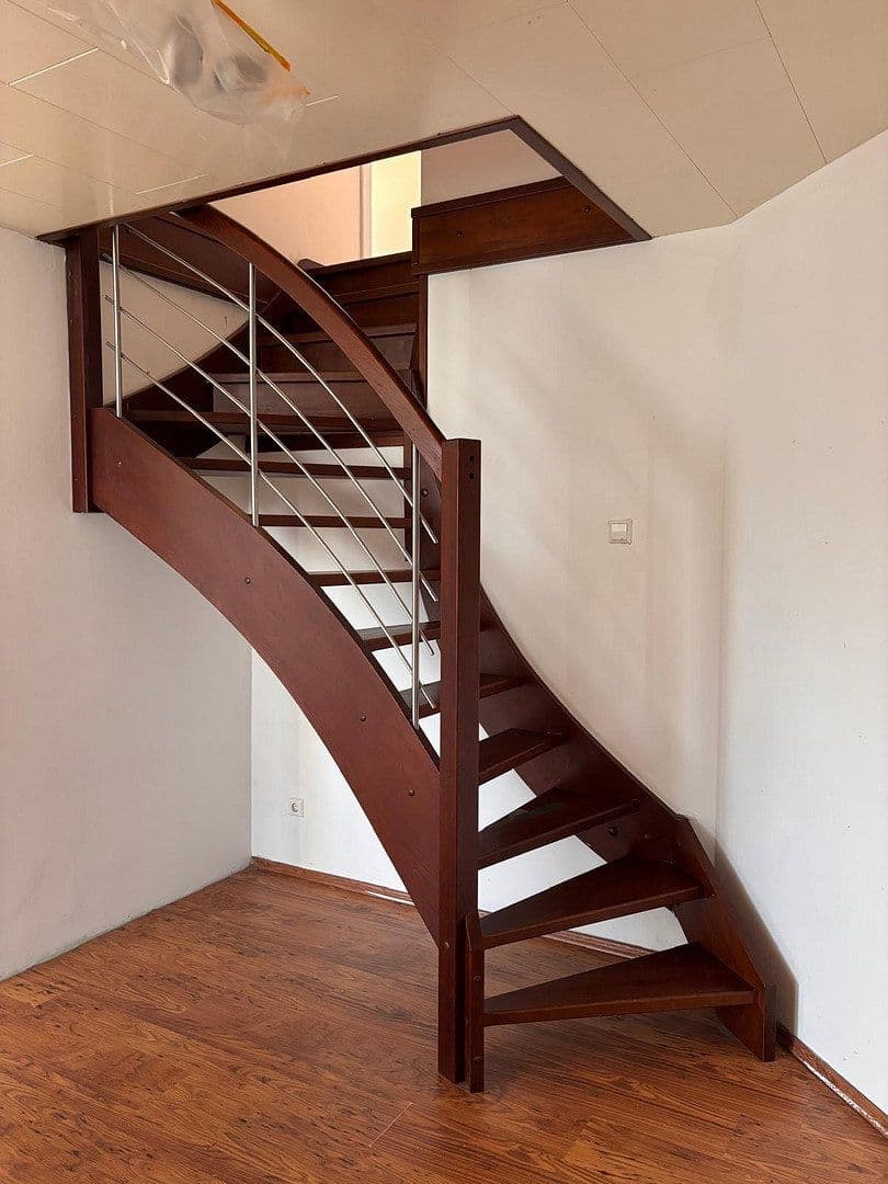 Predaj domu 220 m², pozemok 432 m², Rühen, Dolné Sasko Predaj domu 220 m², pozemok 432 m², Rühen, Dolné Sasko