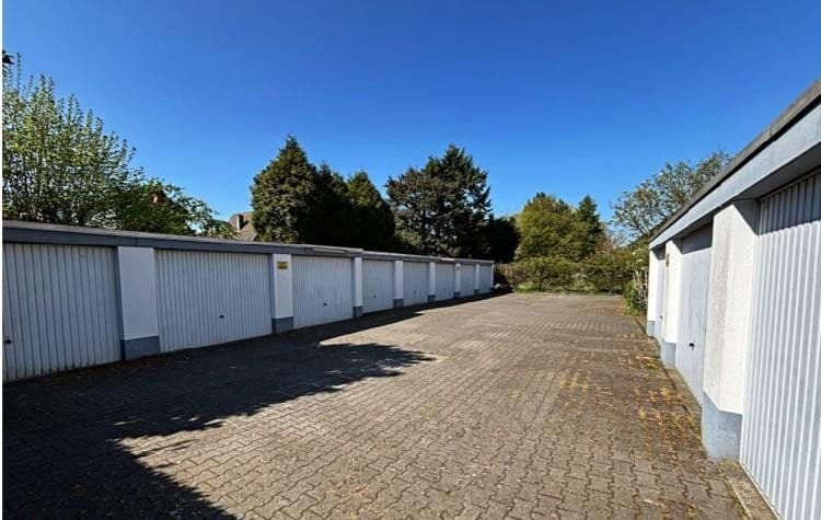 Predaj domu 460 m², pozemok 1.595 m², Oberhausen Osterfeld, Severné Porýnie - Westfálsko Predaj domu 460 m², pozemok 1.595 m², Oberhausen Osterfeld, Severné Porýnie - Westfálsko