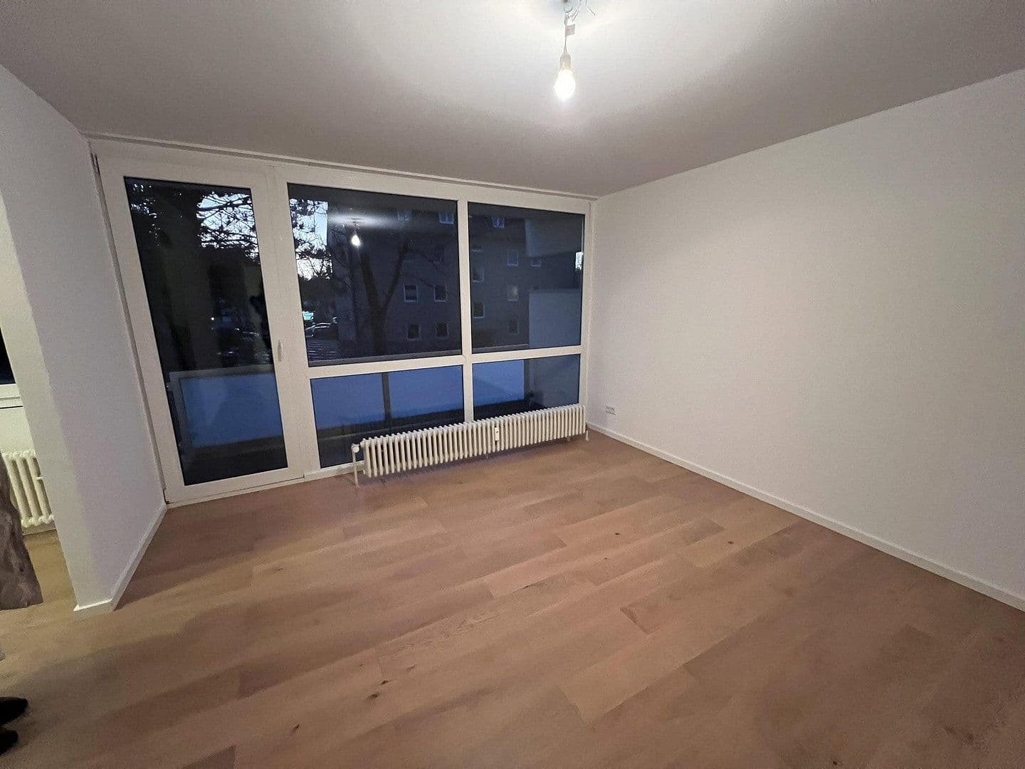 Prenájom bytu 1-izbový 40 m², Münchnerstr. 54, Kr. München - Unterhaching, Bavorsko Prenájom bytu 1-izbový 40 m², Münchnerstr. 54, Kr. München - Unterhaching, Bavorsko