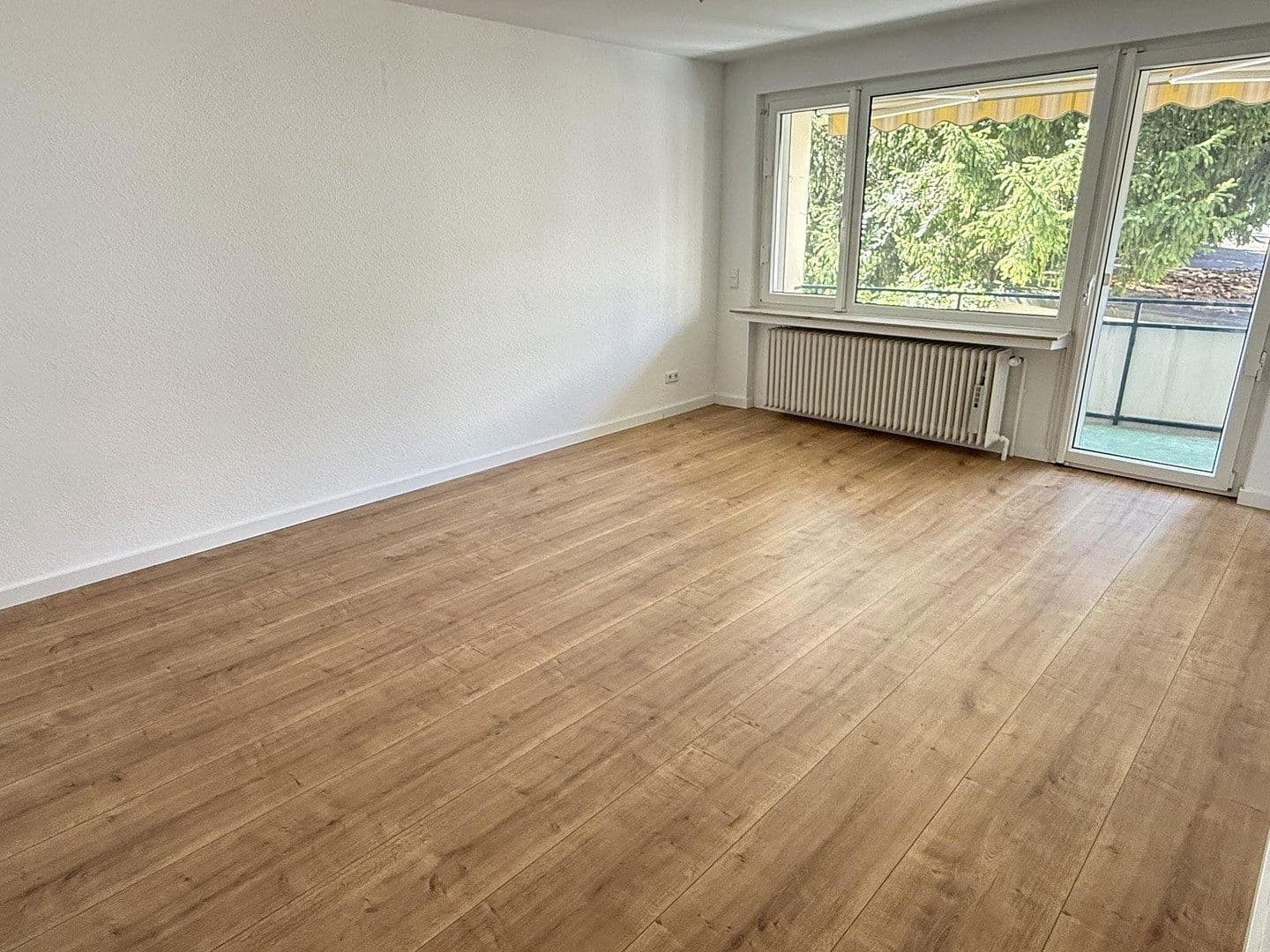 Prenájom bytu 2-izbový 67 m², Steinenfeld 39, Wuppertal, Severné Porýnie - Westfálsko Prenájom bytu 2-izbový 67 m², Steinenfeld 39, Wuppertal, Severné Porýnie - Westfálsko