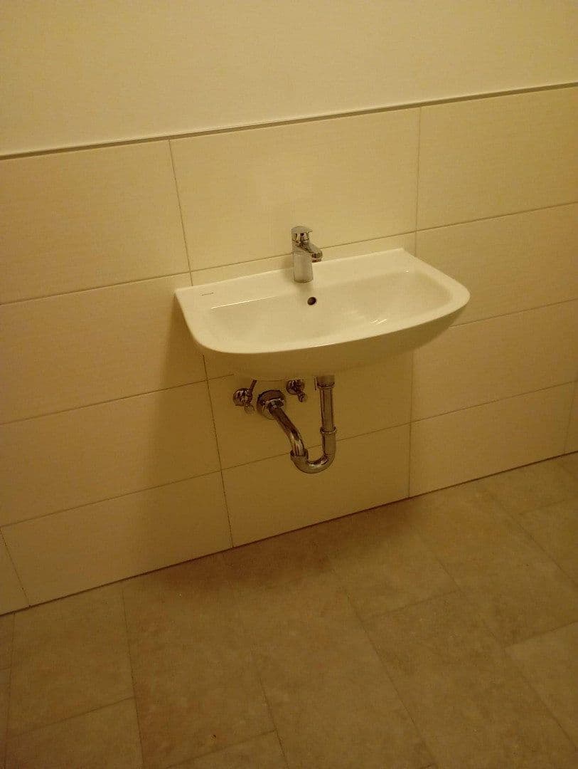Prenájom bytu 2-izbový 58 m², Graf-Wiprecht-Strasse 15, Groitzsch, Sasko Prenájom bytu 2-izbový 58 m², Graf-Wiprecht-Strasse 15, Groitzsch, Sasko