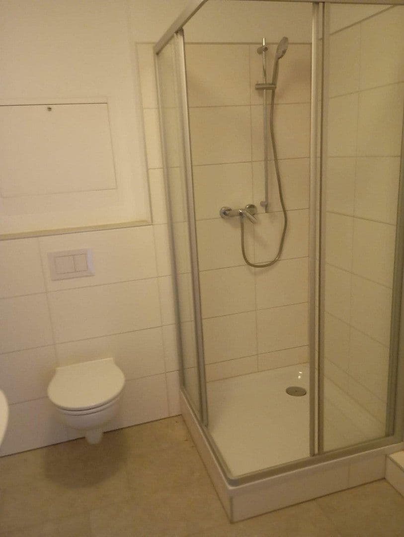 Prenájom bytu 2-izbový 58 m², Graf-Wiprecht-Strasse 15, Groitzsch, Sasko Prenájom bytu 2-izbový 58 m², Graf-Wiprecht-Strasse 15, Groitzsch, Sasko