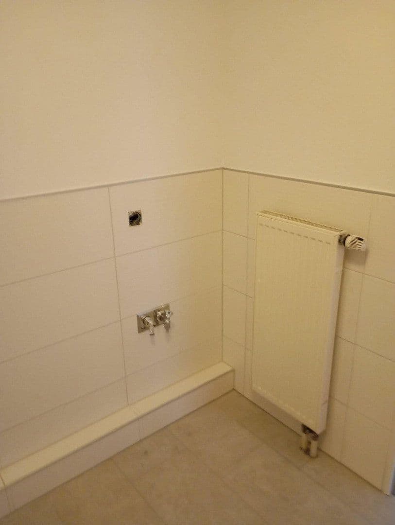 Prenájom bytu 2-izbový 58 m², Graf-Wiprecht-Strasse 15, Groitzsch, Sasko Prenájom bytu 2-izbový 58 m², Graf-Wiprecht-Strasse 15, Groitzsch, Sasko