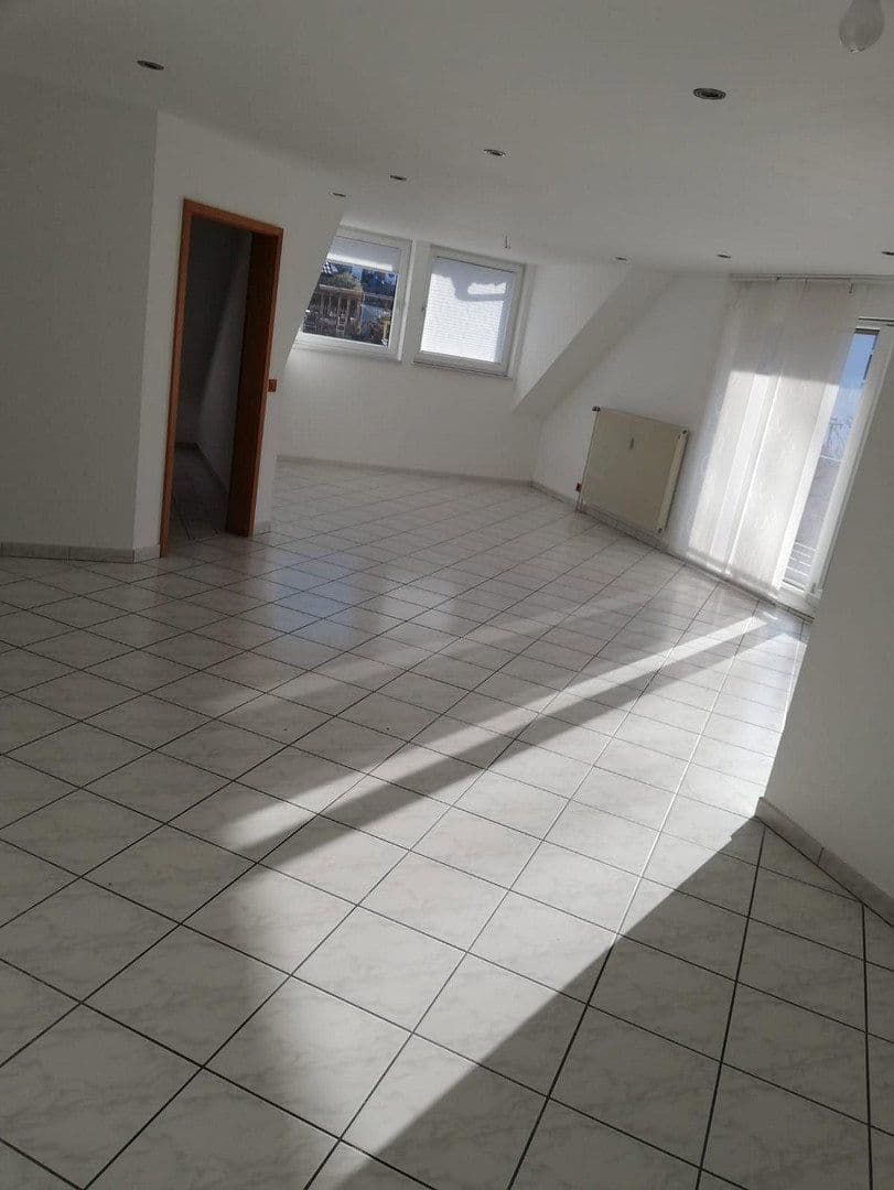 Predaj bytu 5-izbový 109 m², Sachsenhäuserstr. 5, Lautertal (Odenwald), Hesensko Predaj bytu 5-izbový 109 m², Sachsenhäuserstr. 5, Lautertal (Odenwald), Hesensko