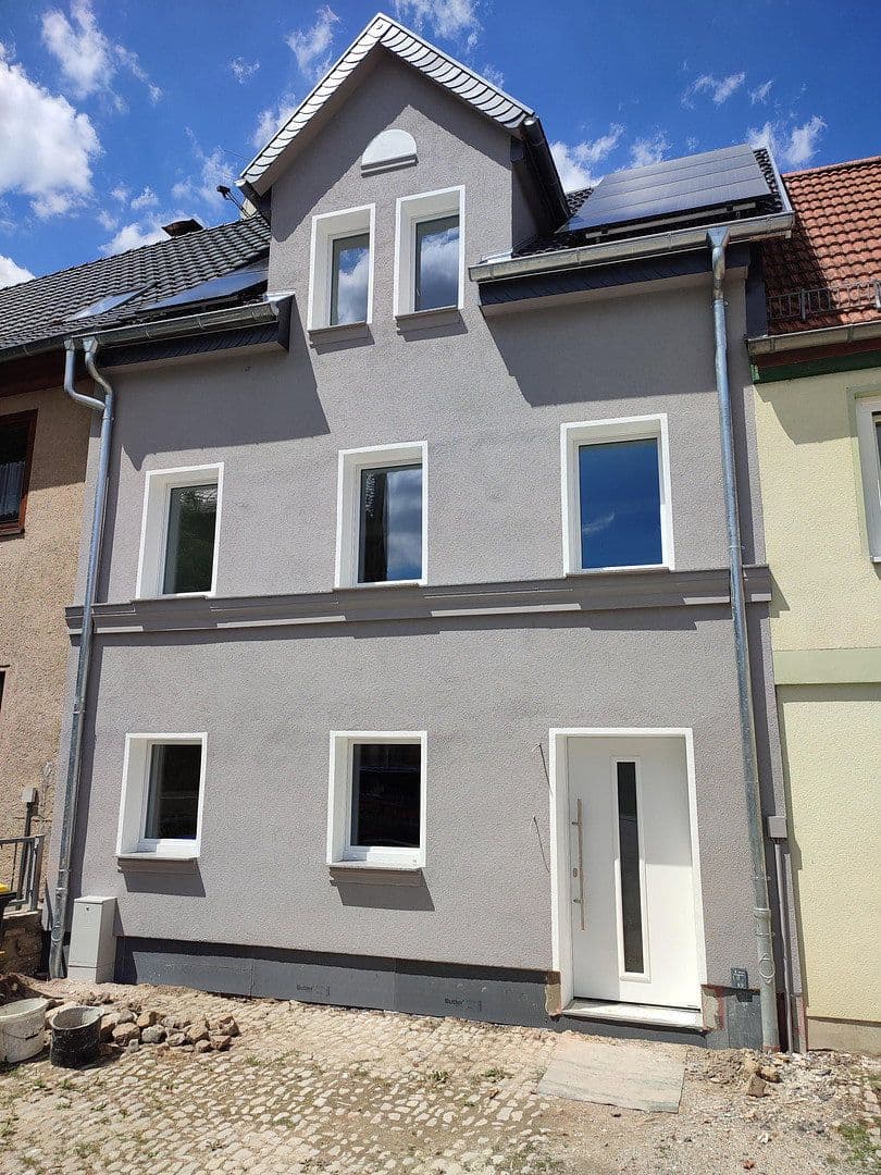 Predaj domu 125 m², pozemok 67 m², Kirchplatz 6 a, Dornburg-Camburg, Durínsko Predaj domu 125 m², pozemok 67 m², Kirchplatz 6 a, Dornburg-Camburg, Durínsko