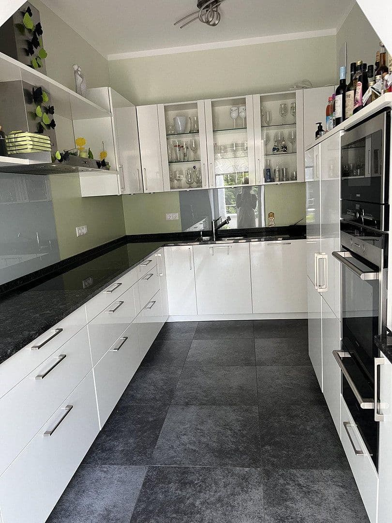 Predaj bytu 3-izbový 117 m², Maxhofstrasse 27, München, Bavorsko Predaj bytu 3-izbový 117 m², Maxhofstrasse 27, München, Bavorsko