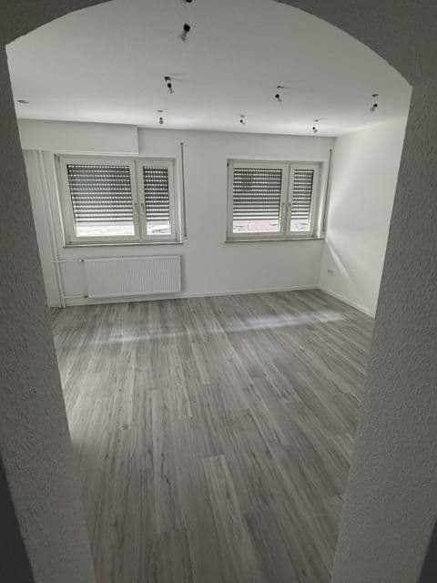 Prenájom bytu 2-izbový 61 m², Mannheim, Bádensko-Wurttembersko Prenájom bytu 2-izbový 61 m², Mannheim, Bádensko-Wurttembersko