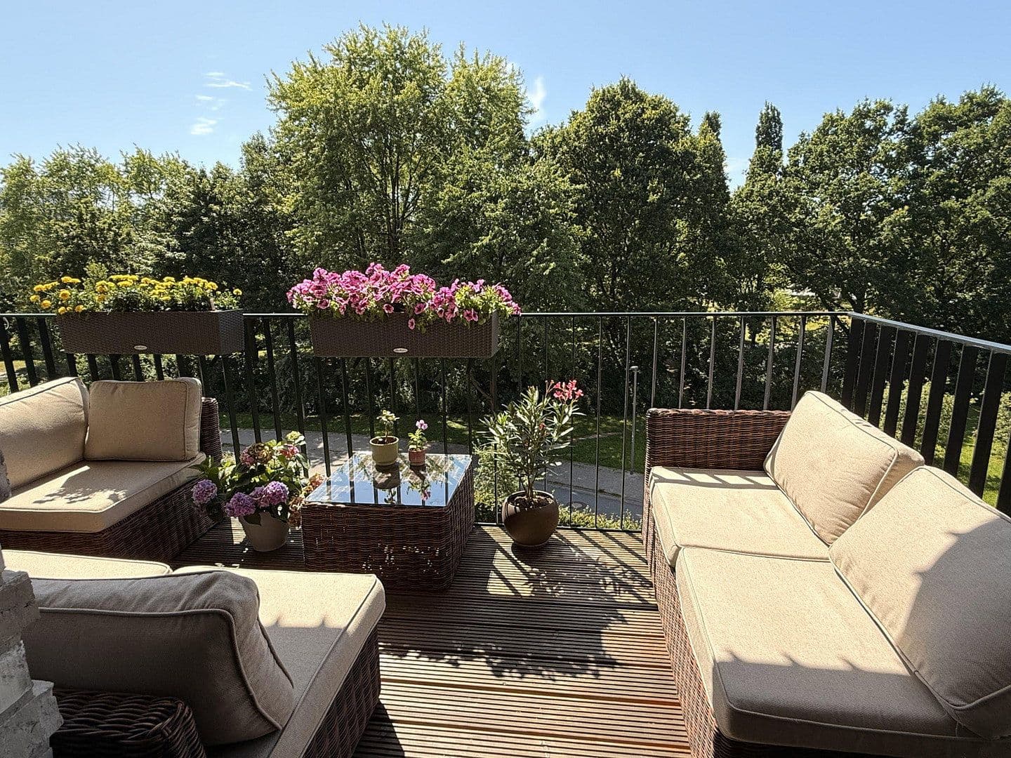 Prenájom bytu 5-izbový 133 m², Winterlindenweg 83, Hamburg, Hamburg Prenájom bytu 5-izbový 133 m², Winterlindenweg 83, Hamburg, Hamburg