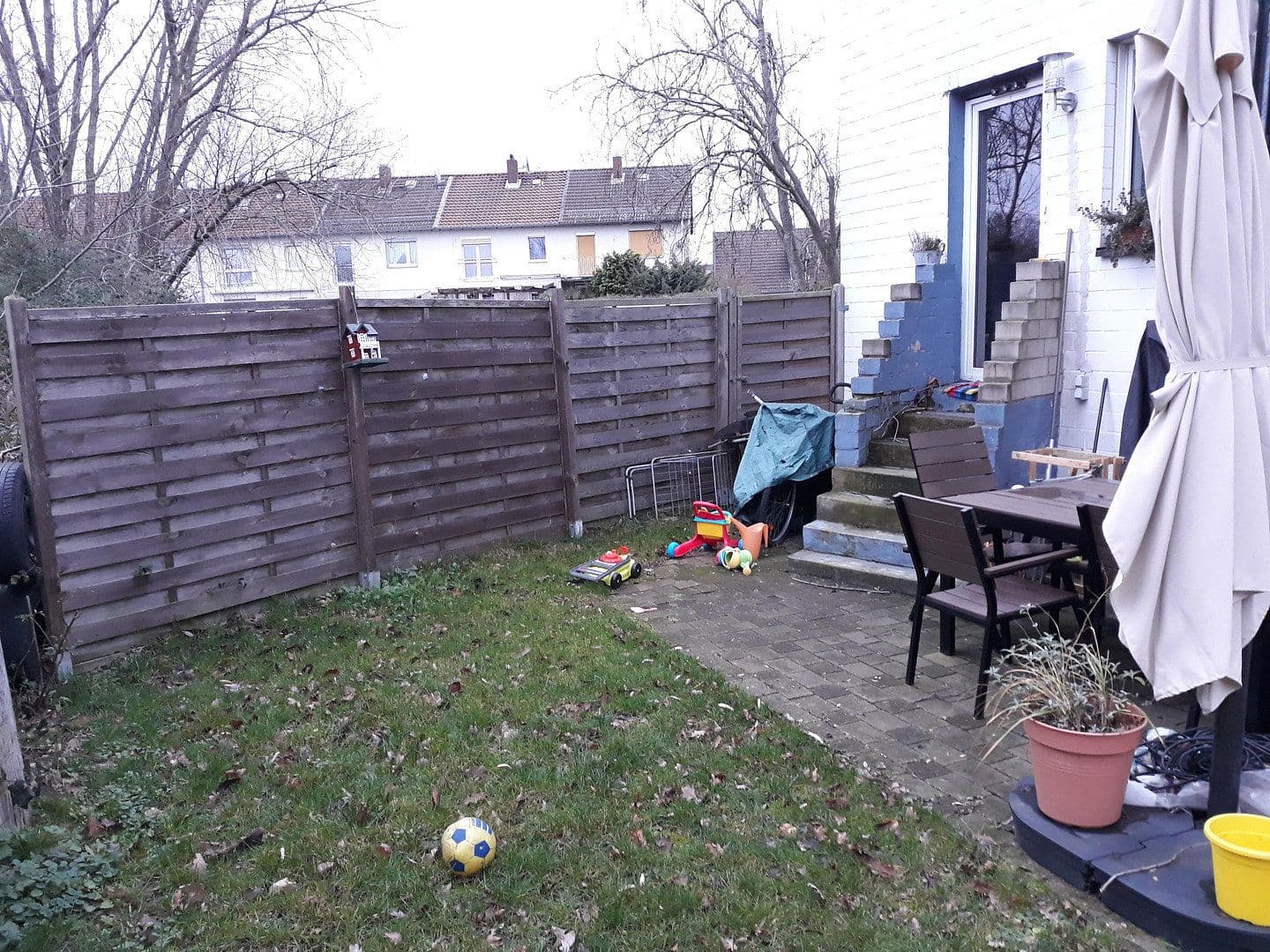 Prenájom bytu 4-izbový 120 m², Braunschweig, Dolné Sasko Prenájom bytu 4-izbový 120 m², Braunschweig, Dolné Sasko