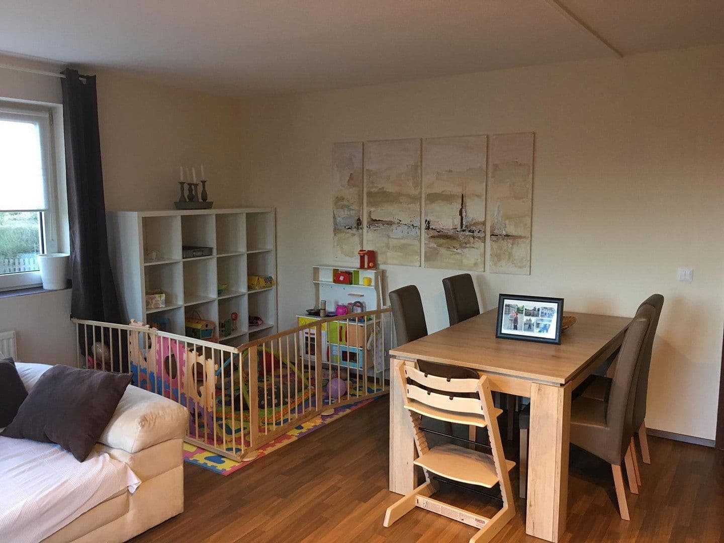 Prenájom bytu 4-izbový 120 m², Braunschweig, Dolné Sasko Prenájom bytu 4-izbový 120 m², Braunschweig, Dolné Sasko