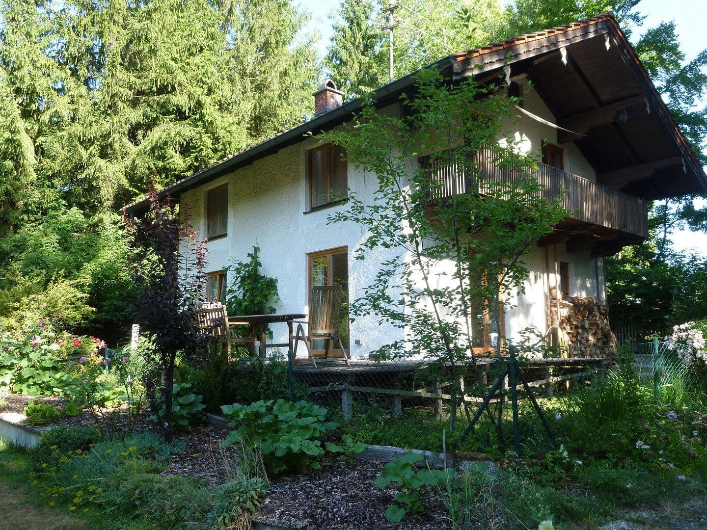 Predaj domu 105 m², pozemok 1.135 m², Übersee, Bavorsko Predaj domu 105 m², pozemok 1.135 m², Übersee, Bavorsko