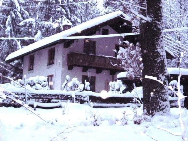 Predaj domu 105 m², pozemok 1.135 m², Übersee, Bavorsko Predaj domu 105 m², pozemok 1.135 m², Übersee, Bavorsko