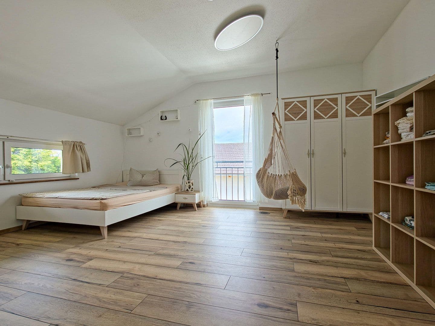 Predaj domu 217 m², pozemok 738 m², Reisbach, Bavorsko Predaj domu 217 m², pozemok 738 m², Reisbach, Bavorsko