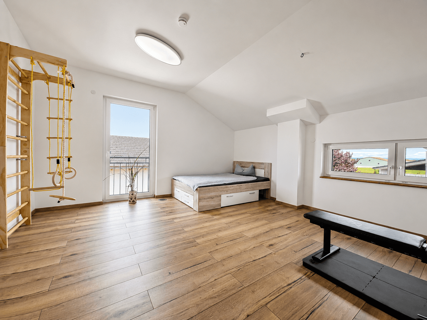 Predaj domu 217 m², pozemok 738 m², Reisbach, Bavorsko Predaj domu 217 m², pozemok 738 m², Reisbach, Bavorsko